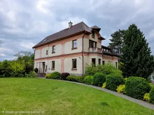 Prodej kanceláře, Třinec, Husova, 360 m2