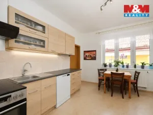 Prodej rodinného domu, Černovice, Táborská, 330 m2