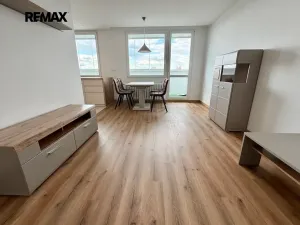 Pronájem bytu 3+kk, Praha - Strašnice, Gutova, 67 m2