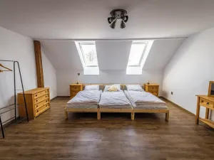 Prodej zemědělské usedlosti, Křelovice, 395 m2