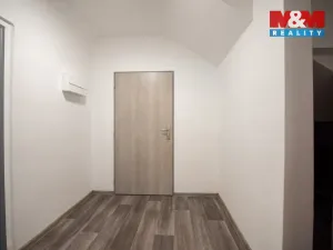 Pronájem bytu 2+1, Hradec Králové - Věkoše, Lomená, 58 m2