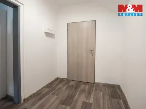 Pronájem bytu 2+1, Hradec Králové - Věkoše, Lomená, 58 m2