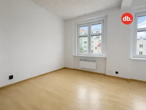 Prodej bytu 2+1, Karlovy Vary, Sokolovská, 77 m2