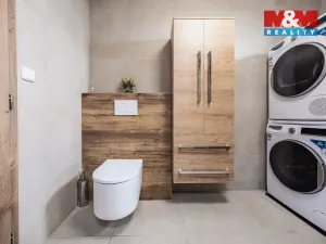 Prodej rodinného domu, Kamenice nad Lipou, Dobšova, 210 m2