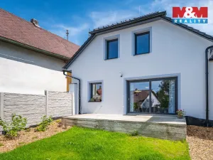 Prodej rodinného domu, Kamenice nad Lipou, Dobšova, 210 m2