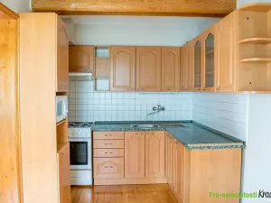 Prodej rodinného domu, Osek, 192 m2