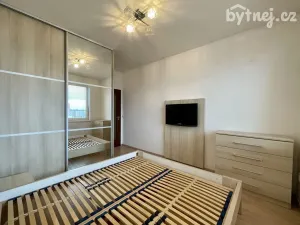 Pronájem bytu 3+kk, Olomouc - Nové Sady, Novosadský dvůr, 67 m2