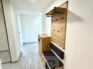 Pronájem bytu 4+kk, Praha - Modřany, Mezi vodami, 123 m2