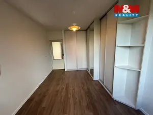Pronájem bytu 3+1, Praha - Troja, Svídnická, 65 m2
