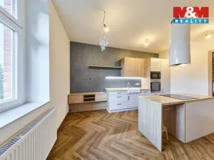 Prodej bytu 2+1, Trutnov - Horní Předměstí, Komenského, 69 m2