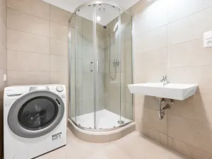 Pronájem bytu 1+kk, Praha - Vysočany, Poděbradská, 35 m2