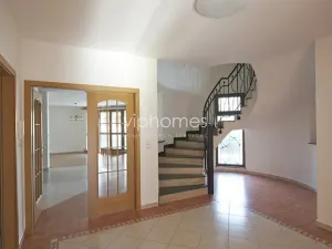 Pronájem vily, Praha - Nebušice, 384 m2