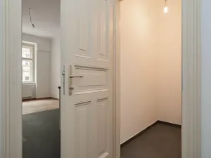 Pronájem bytu 2+kk, Praha - Bubeneč, Kamenická, 52 m2