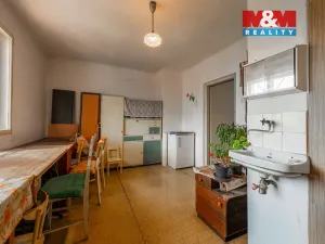 Prodej rodinného domu, Zásmuky, Kmochovo nám., 120 m2