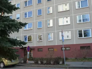 Pronájem bytu 1+kk, Praha - Modřany, Nikoly Vapcarova, 30 m2