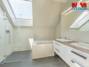 Prodej rodinného domu, Praha - Suchdol, K Roztokům, 160 m2