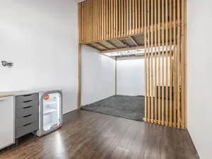 Prodej obchodního prostoru, Praha - Vysočany, Poděbradská, 98 m2