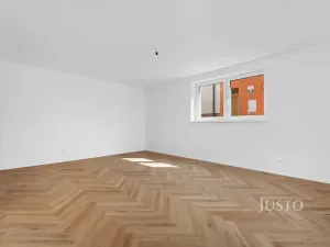 Prodej bytu 2+1, Brno, Kosatcová, 80 m2