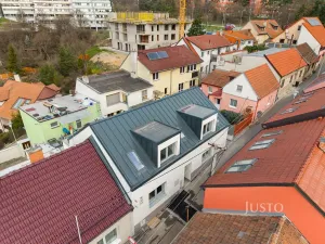Prodej bytu 2+1, Brno, Kosatcová, 80 m2