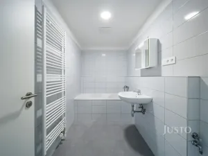 Pronájem bytu 2+kk, České Budějovice, Vrbenská, 50 m2