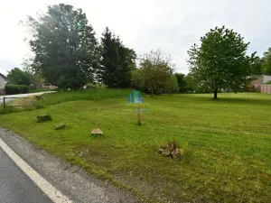 Prodej pozemku, Plesná - Lomnička, 849 m2