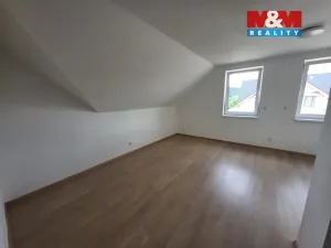 Pronájem bytu 3+1, Nový Bor - Janov, 74 m2