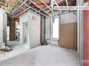 Pronájem ordinace, Praha - Vinoř, Mladoboleslavská, 305 m2