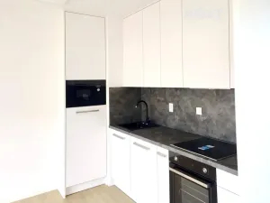 Pronájem bytu 2+kk, České Budějovice, Nádražní, 37 m2