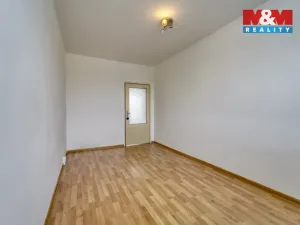 Prodej bytu 3+1, Tachov, Želivského, 72 m2