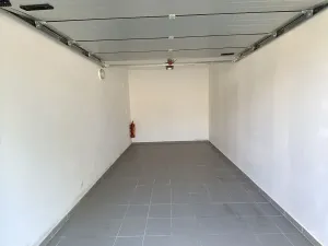 Pronájem garáže, Holice, Hradecká, 13 m2
