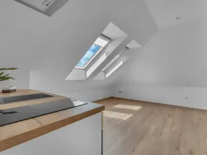 Pronájem bytu 1+kk, Hradec Králové, Dykova, 23 m2