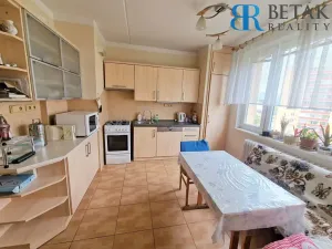 Prodej bytu 3+1, Přerov, tř. 17. listopadu, 78 m2