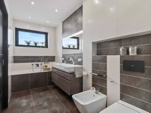 Prodej rodinného domu, Kostelní Lhota, 213 m2
