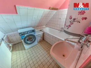 Prodej rodinného domu, Chuchelna, 250 m2