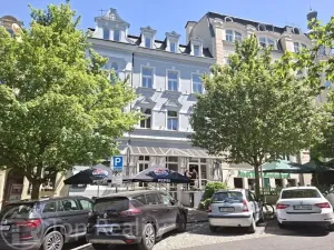 Pronájem kanceláře, Karlovy Vary, Bělehradská, 107 m2