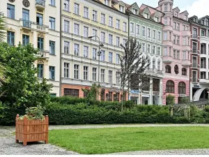 Prodej bytu 3+1, Karlovy Vary, Divadelní náměstí, 113 m2