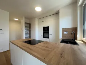 Pronájem bytu 2+kk, Bystřice nad Pernštejnem, Masarykovo náměstí, 64 m2