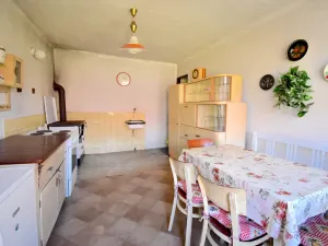 Prodej rodinného domu, Jíkev, 290 m2