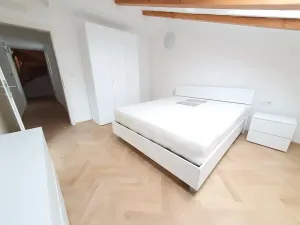 Pronájem bytu 3+kk, Praha - Nusle, náměstí Bratří Synků, 76 m2