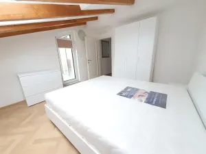 Pronájem bytu 3+kk, Praha - Nusle, náměstí Bratří Synků, 76 m2