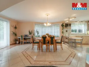 Prodej rodinného domu, Šestajovice, Potoční, 297 m2