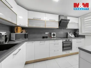 Prodej rodinného domu, Chlumec, Chlumecká, 260 m2