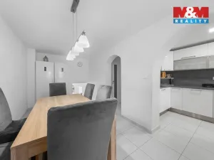 Prodej rodinného domu, Chlumec, Chlumecká, 260 m2