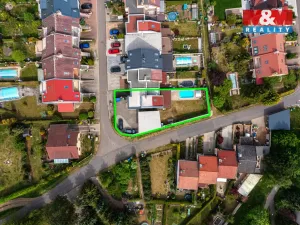 Prodej rodinného domu, Chlumec, Chlumecká, 260 m2