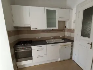 Pronájem bytu 3+1, Praha - Vinohrady, Budečská, 75 m2