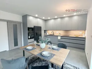 Prodej rodinného domu, Kladno, Na Ostrovci, 150 m2