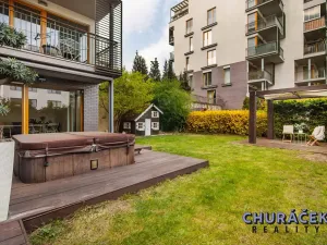 Prodej bytu 3+kk, Praha - Hrdlořezy, V třešňovce, 287 m2