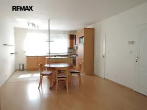 Pronájem rodinného domu, Hostivice, Řehníkova, 150 m2