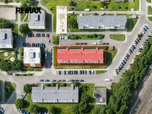 Prodej obchodního prostoru, Slaný, Na Dolíkách, 83 m2