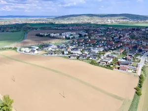 Prodej pozemku pro bydlení, Hrušovany u Brna, Pod Střediskem, 728 m2